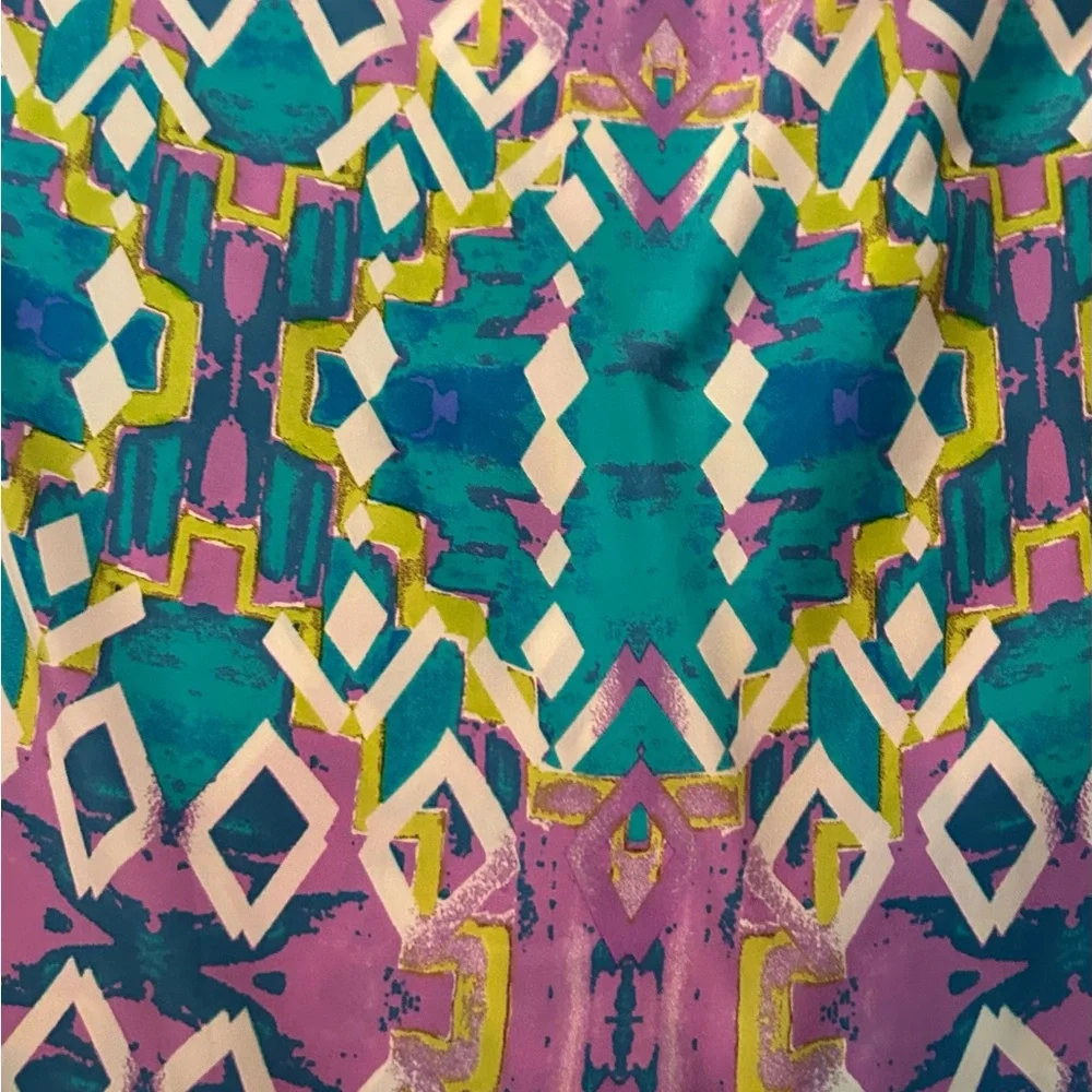 NWOT ❤️SALE❤️ 100% Silk Alice & Trixie/Stitch Fix Top. GORGEOUS COLORS! - Picture 11 of 15